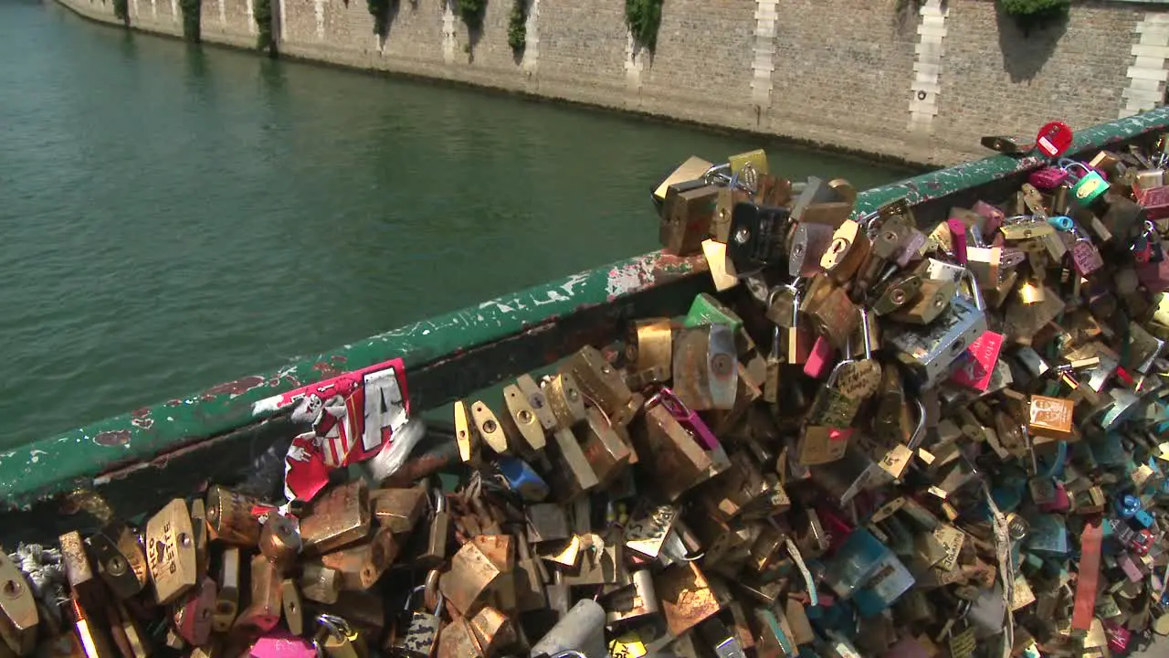 Pont de lArcheveche Paris