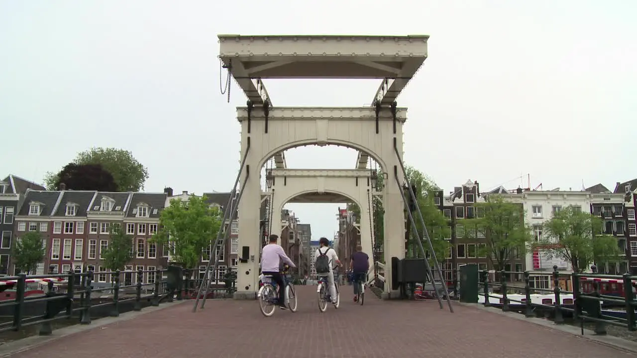 Magere Brug Tourists Amsterdam