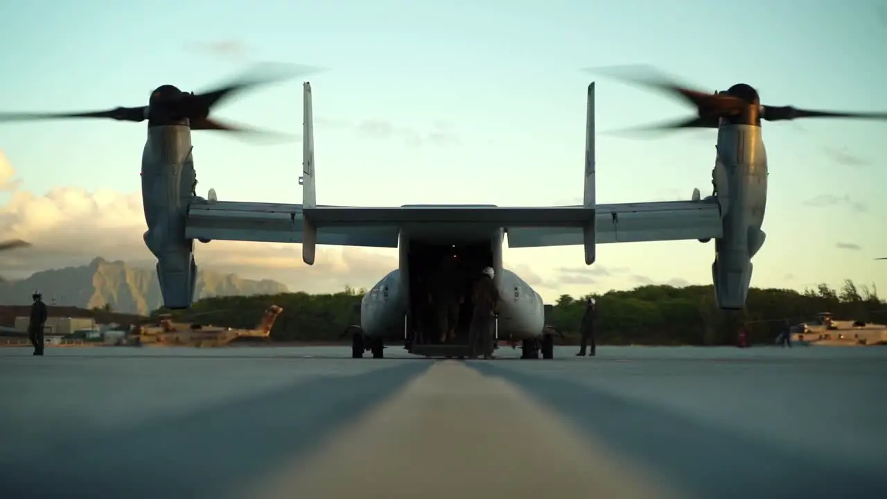 Us Marines Conduct An Air Assault Training Exercise To Expand Battlefield Awareness During Large Scale Exercise  Hawaii