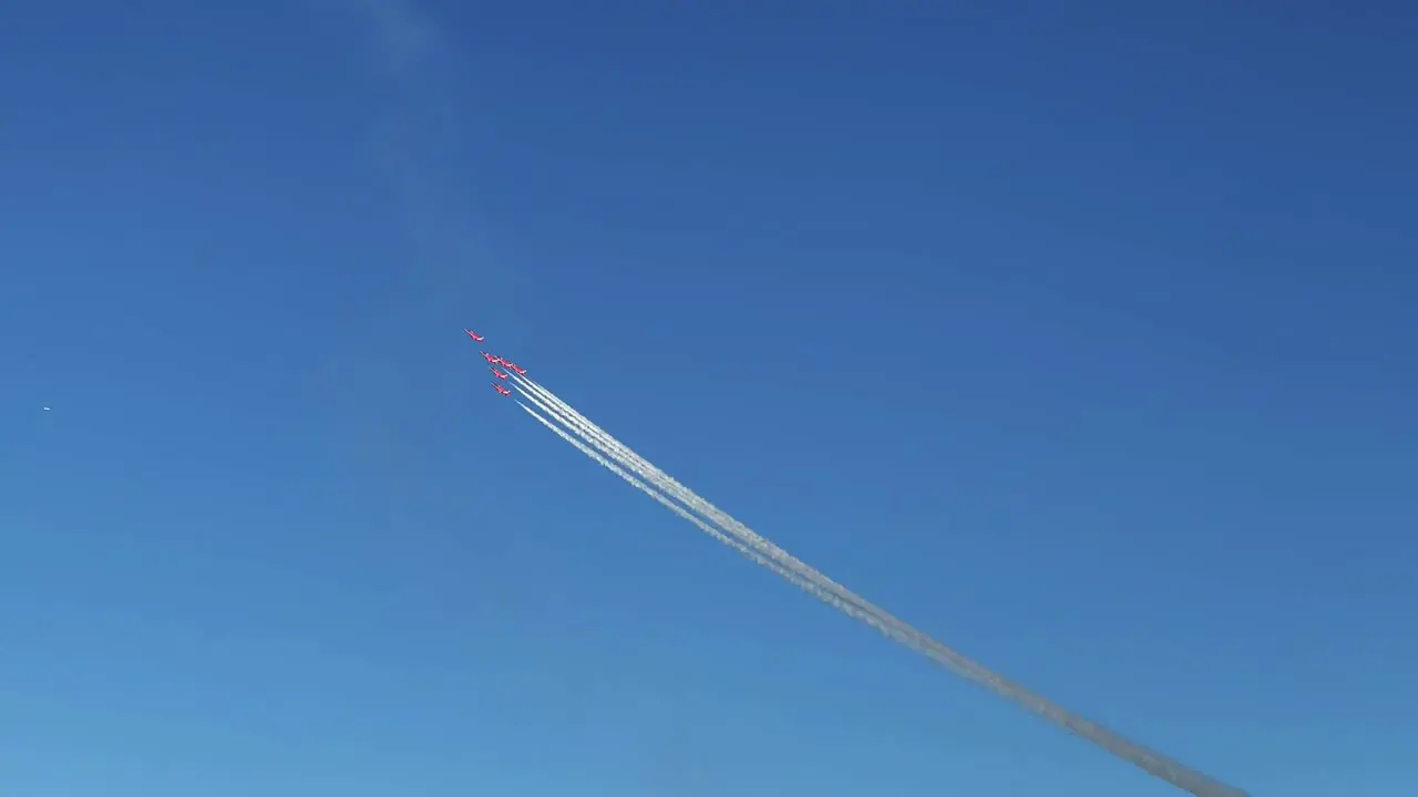 Kuwait Towers in the background of a Formation Flight with White Smoke 4K