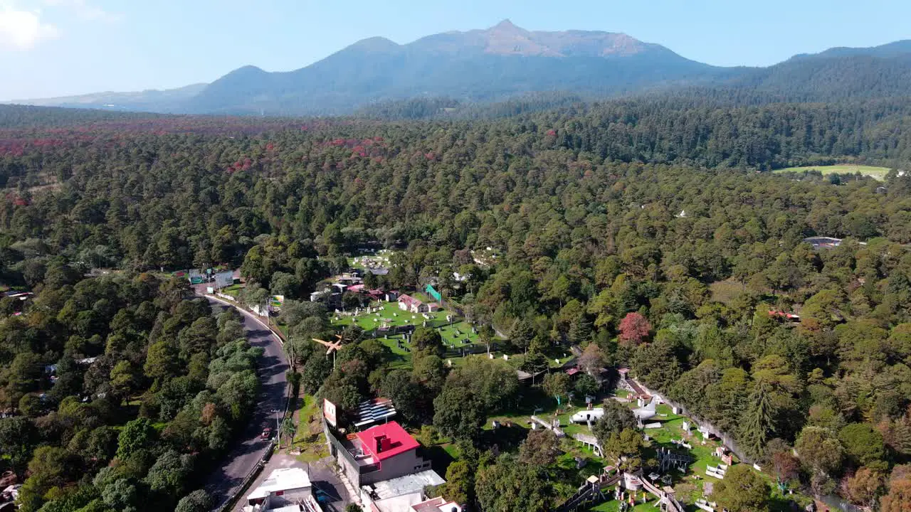 Interesting Flight over mexico city forest