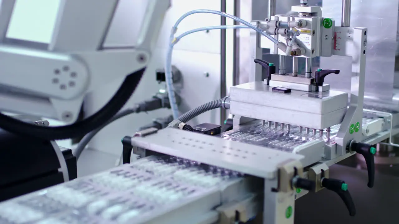 Automated production line Medical ampoules on pharmaceutical manufacturing line