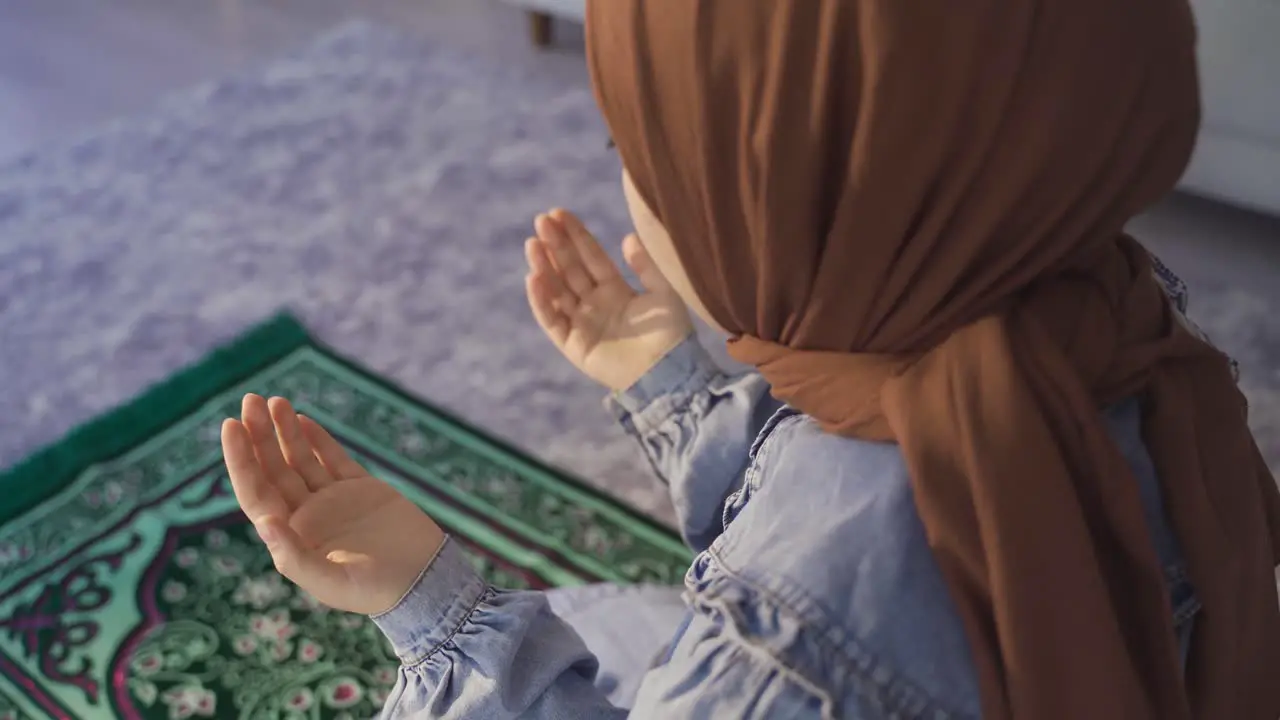 Muslim woman Muslim woman prayer