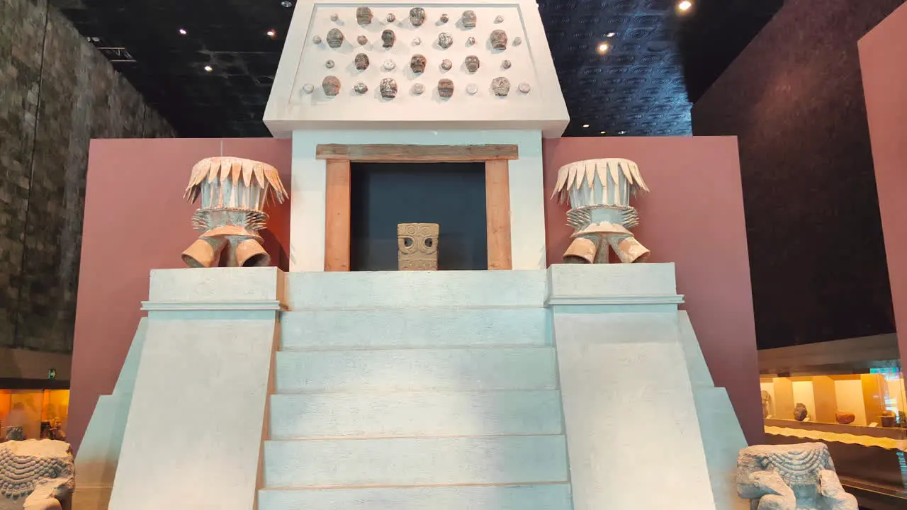 video of the representation of the pyramid of the main temple in the museum of anthropology and history of the city of Mexico