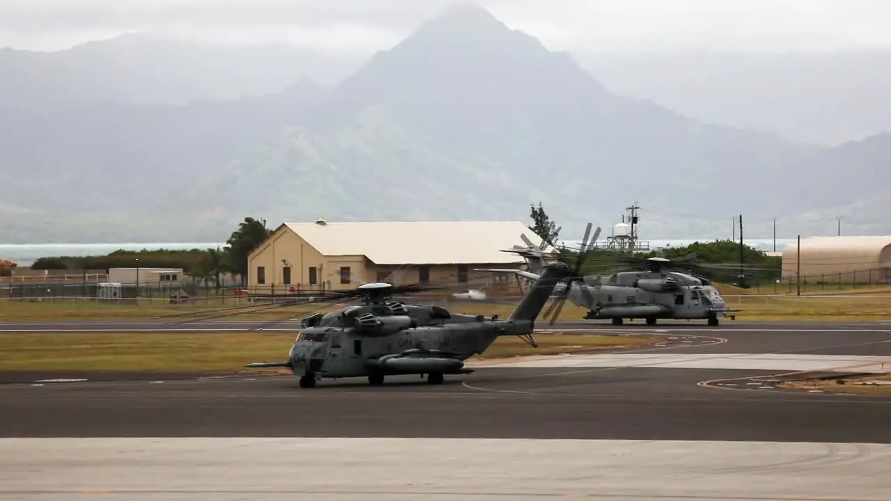 Marine Aircraft Group 24 Conducts Military Training With Super Stallion And Venom Helicopters And Osprey Planes Hawaii