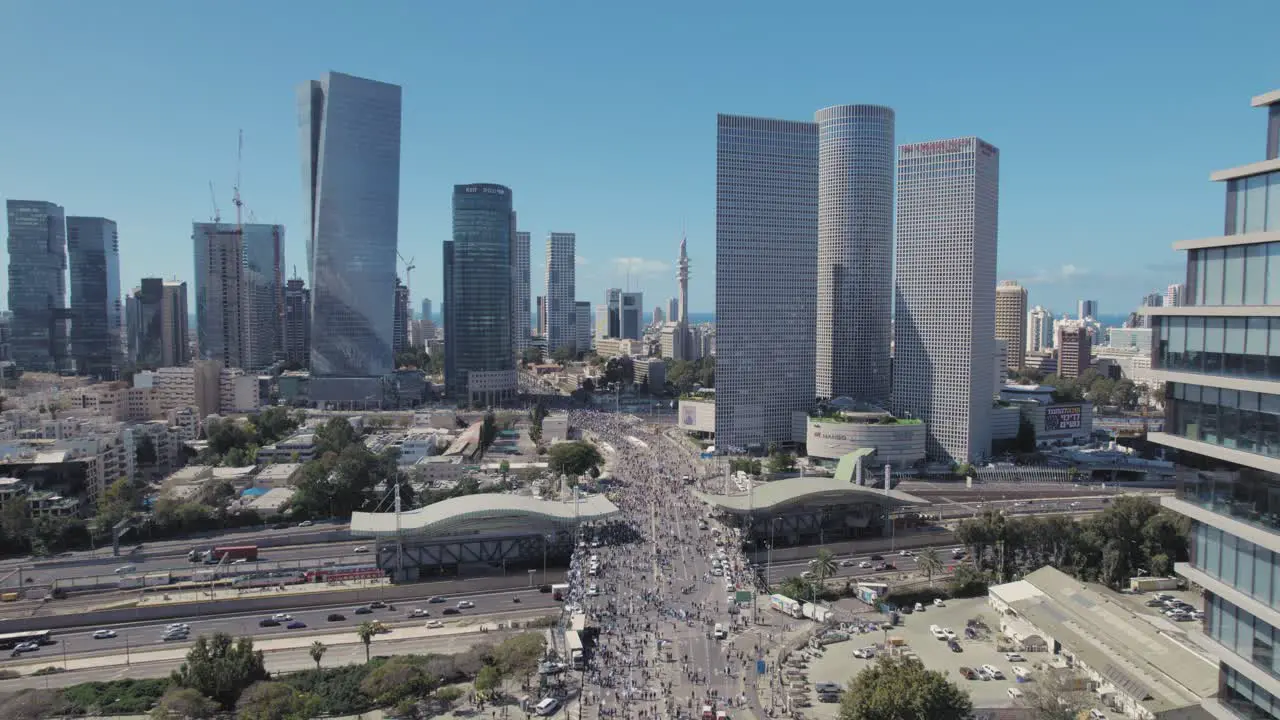 Israelis block the main entrance to Tel Aviv and demonstrate against Supreme court trample