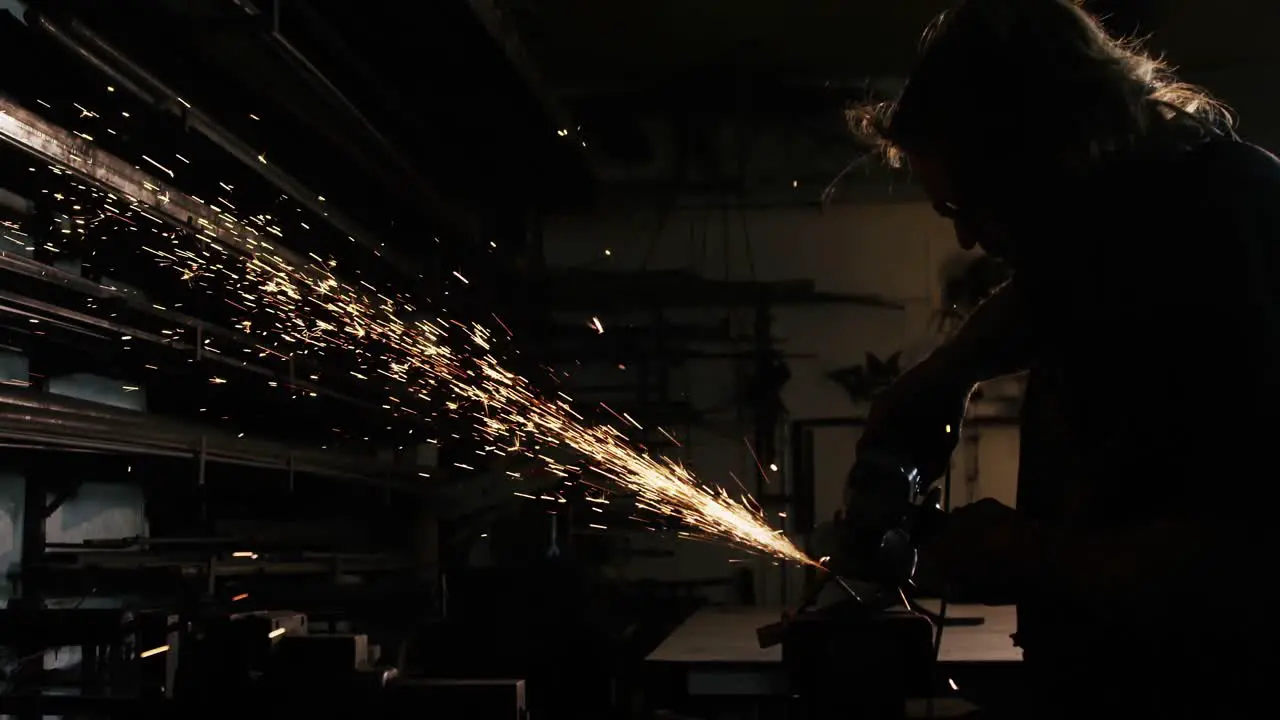 Welder using electric circular saw machine