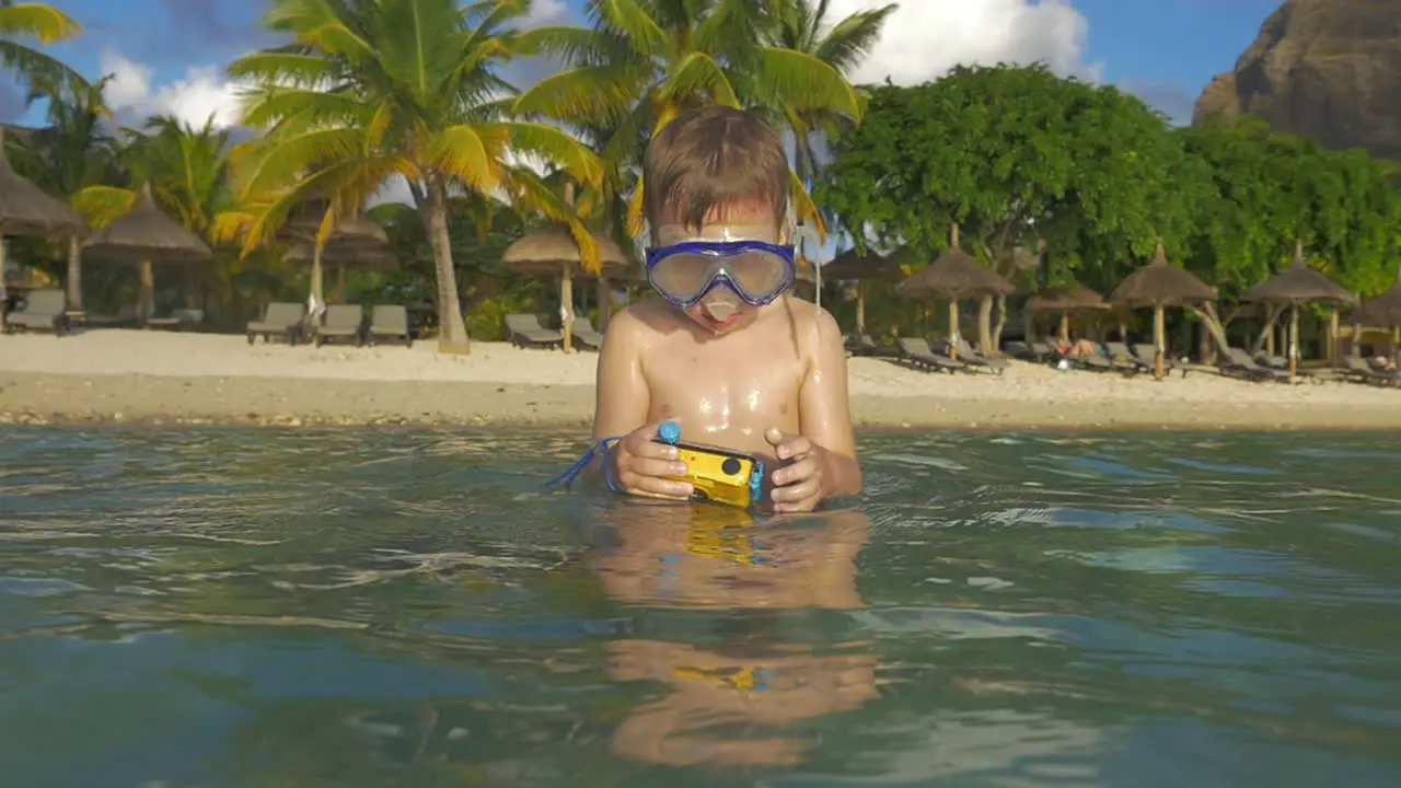 Kid bathing with waterproof camera