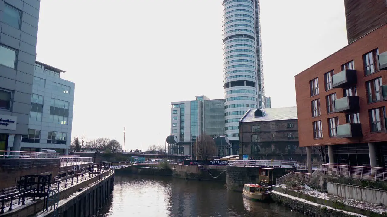 Leeds City Centre canal with buildings
4K