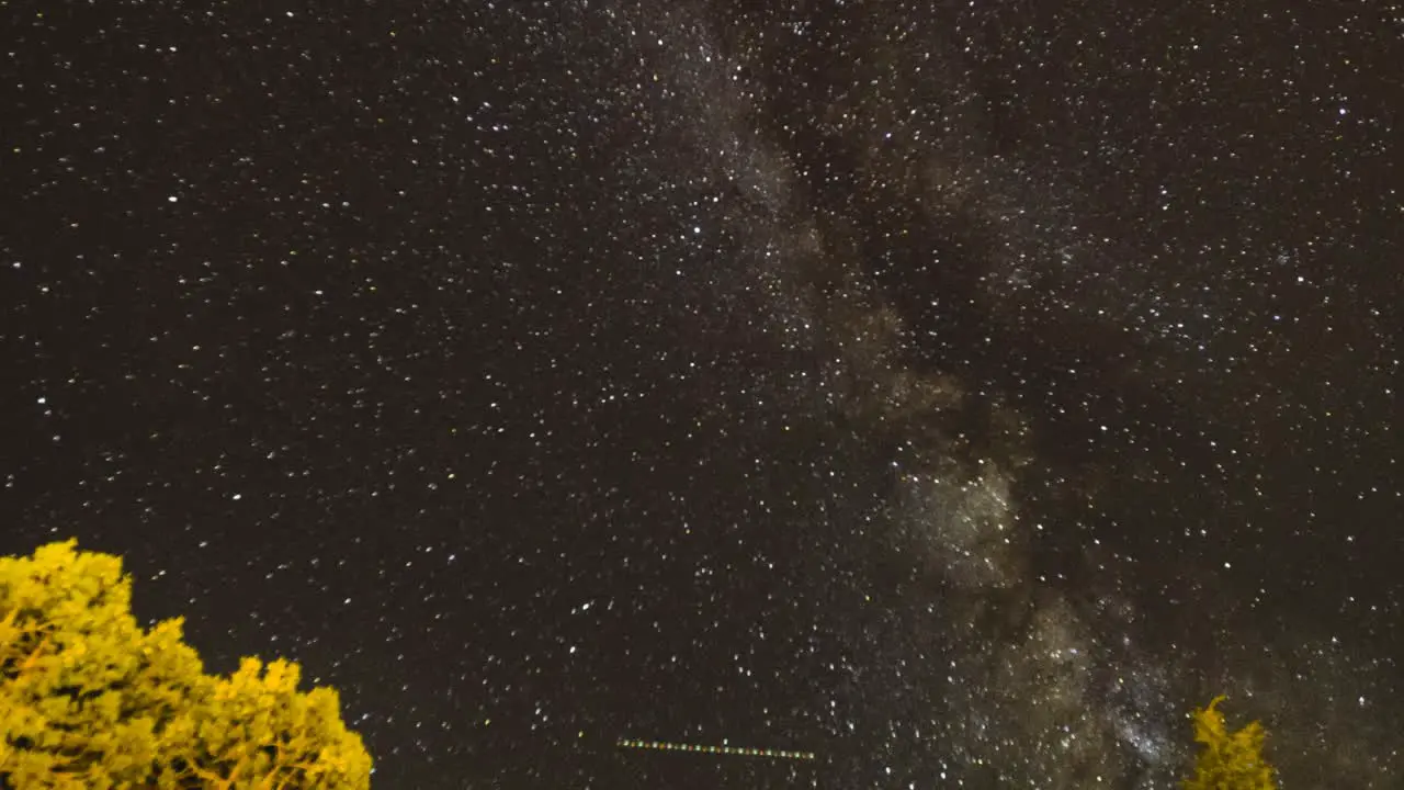 Milky way Time lapse with shooting stars and satelites passing in Sedona Arizona