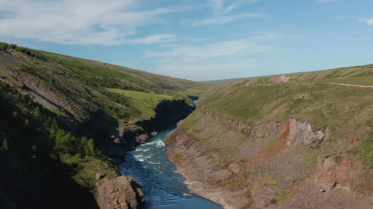 Drone view Jokulsa glacier river flowing through icelandic countryside Aerial view of valley of Jokulsa river near the Vatnajokull Glacier and Dettifoss waterfall in Iceland