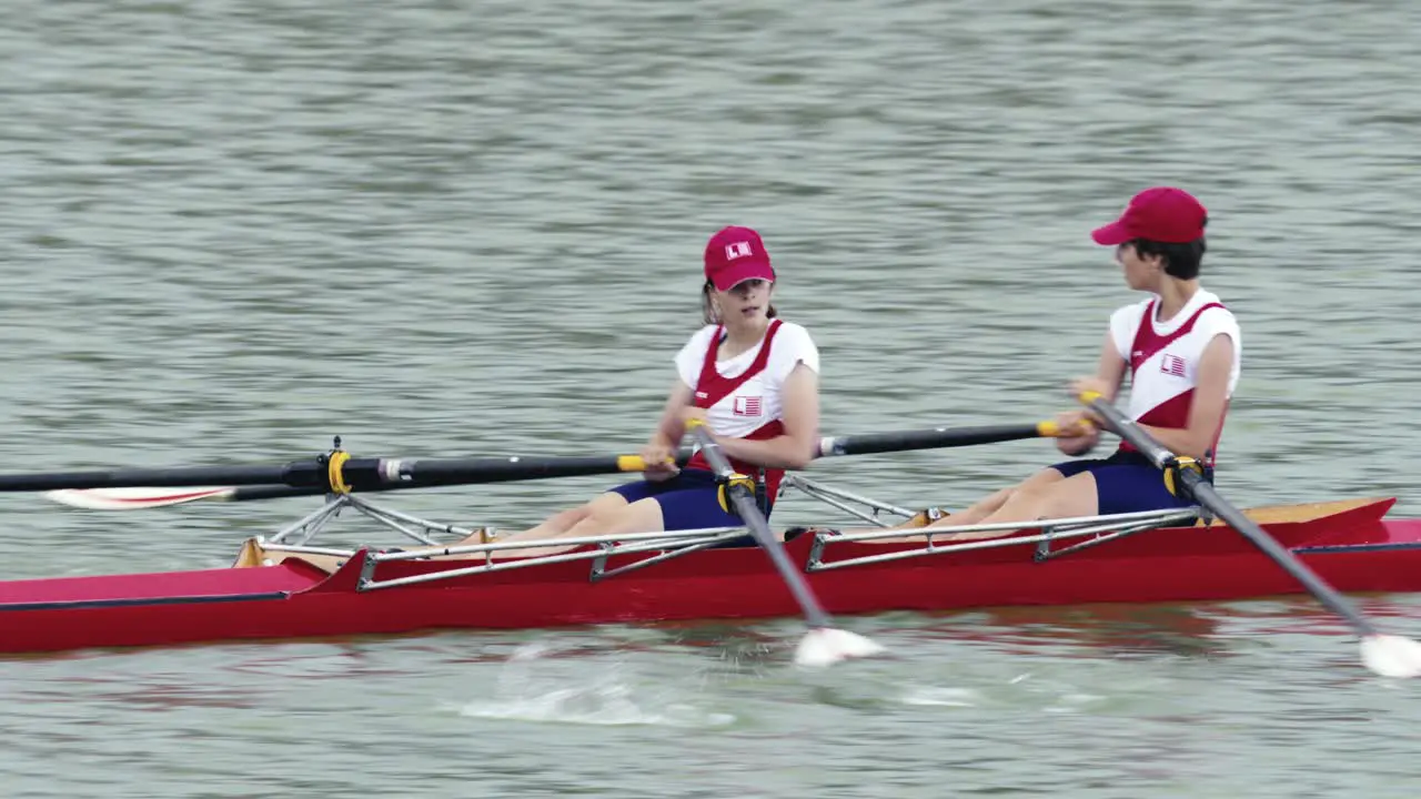 Dynamic rowing in the double scull during the rowing race