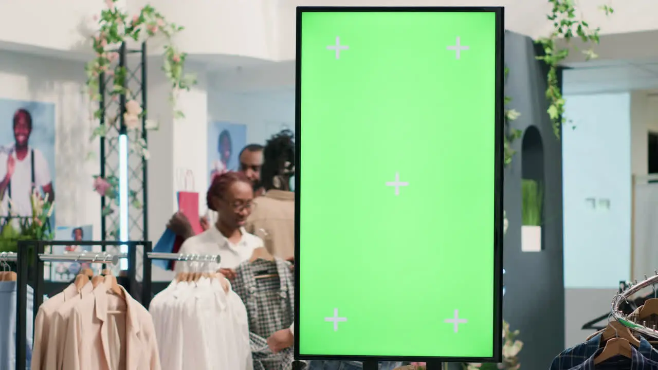 SH shop green screen kiosk