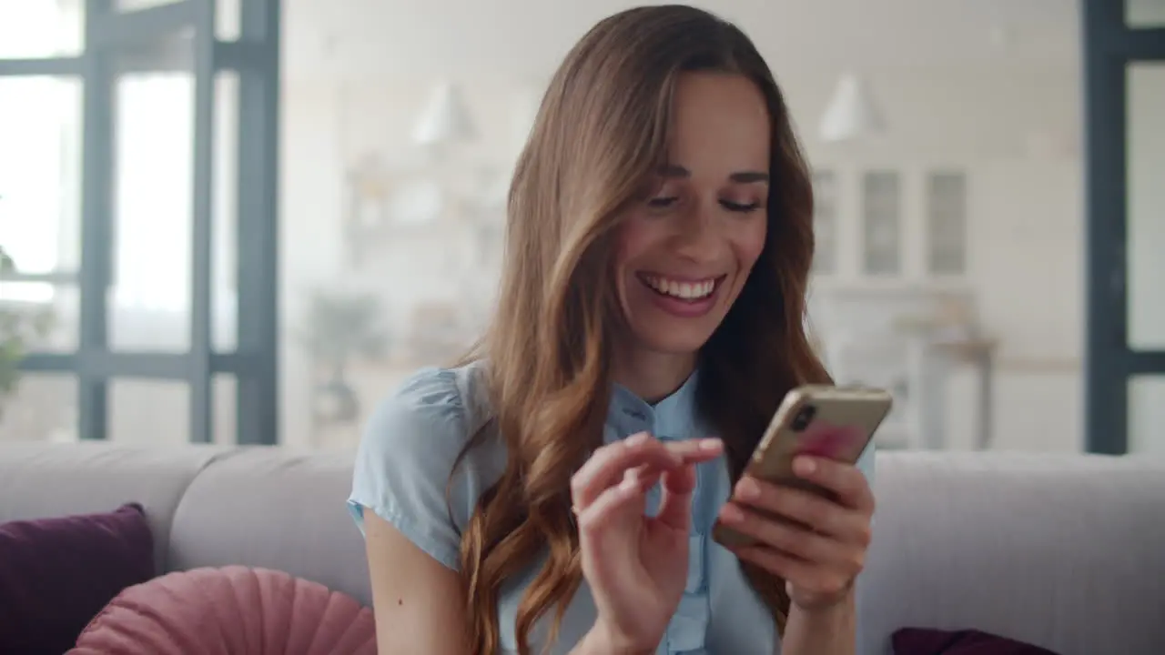 Portrait of business woman looking on phone screen Girl reading good news