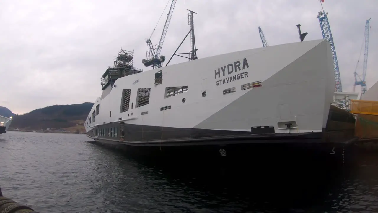 Hydrogen powered Hydra Stavanger vessel carrying oil Norway Westcon