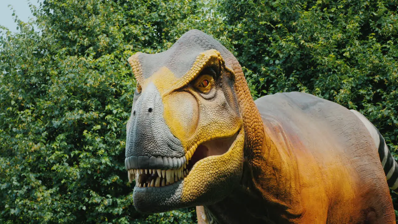 A Moving Model Of A Huge Dinosaur