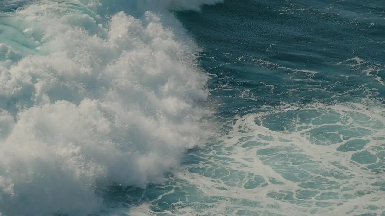 Big wave crashes in slow motion