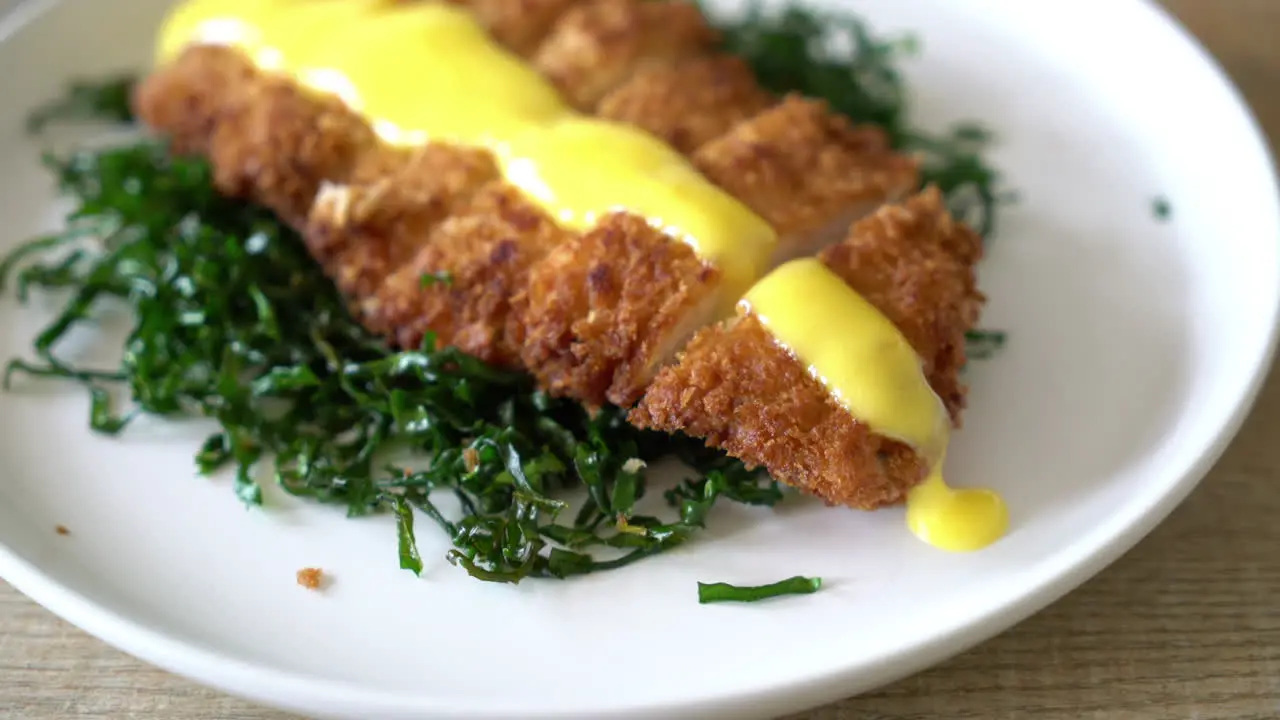 fried chicken breast with lemon lime sauce