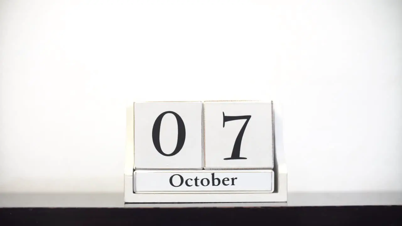 White Calendar Time Lapse October