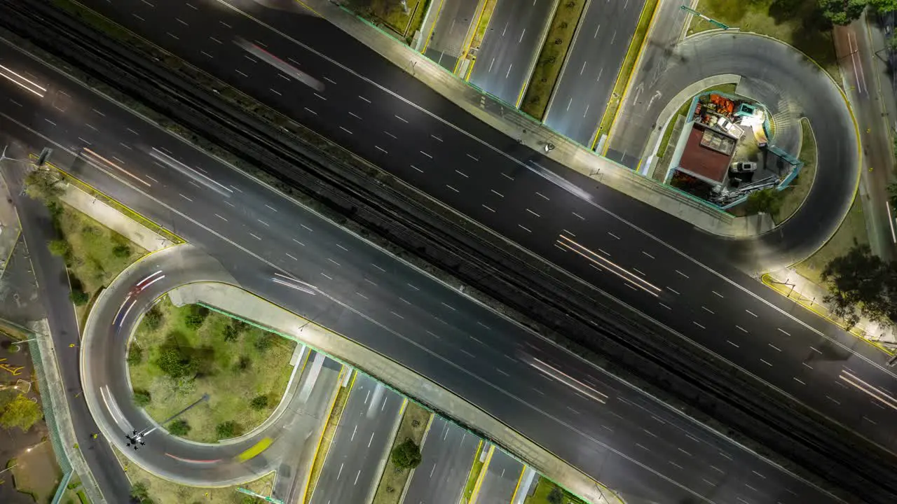 DRON TIMELAPSE THE TRAFFIC IN TLALPAN IN MEXICO CITY