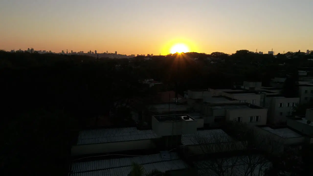 Landing shot at the sunset in Alto de Pinheiros São Paulo