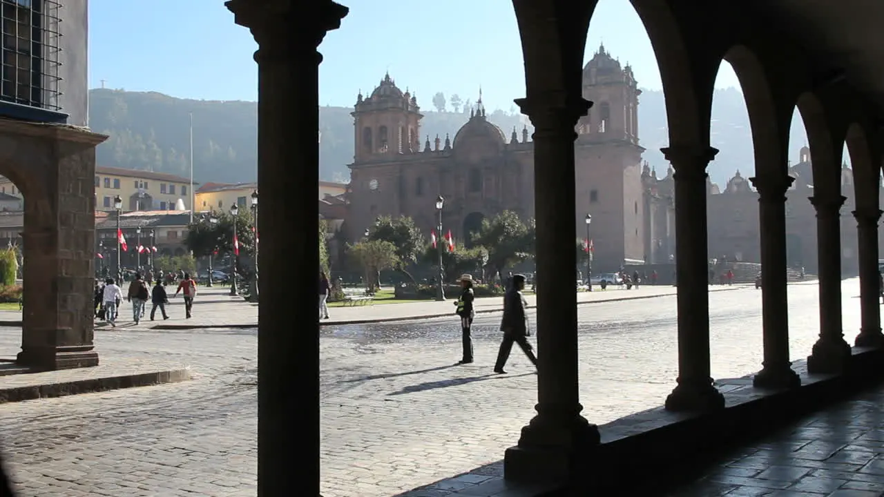 Cusco traffic and church 1c