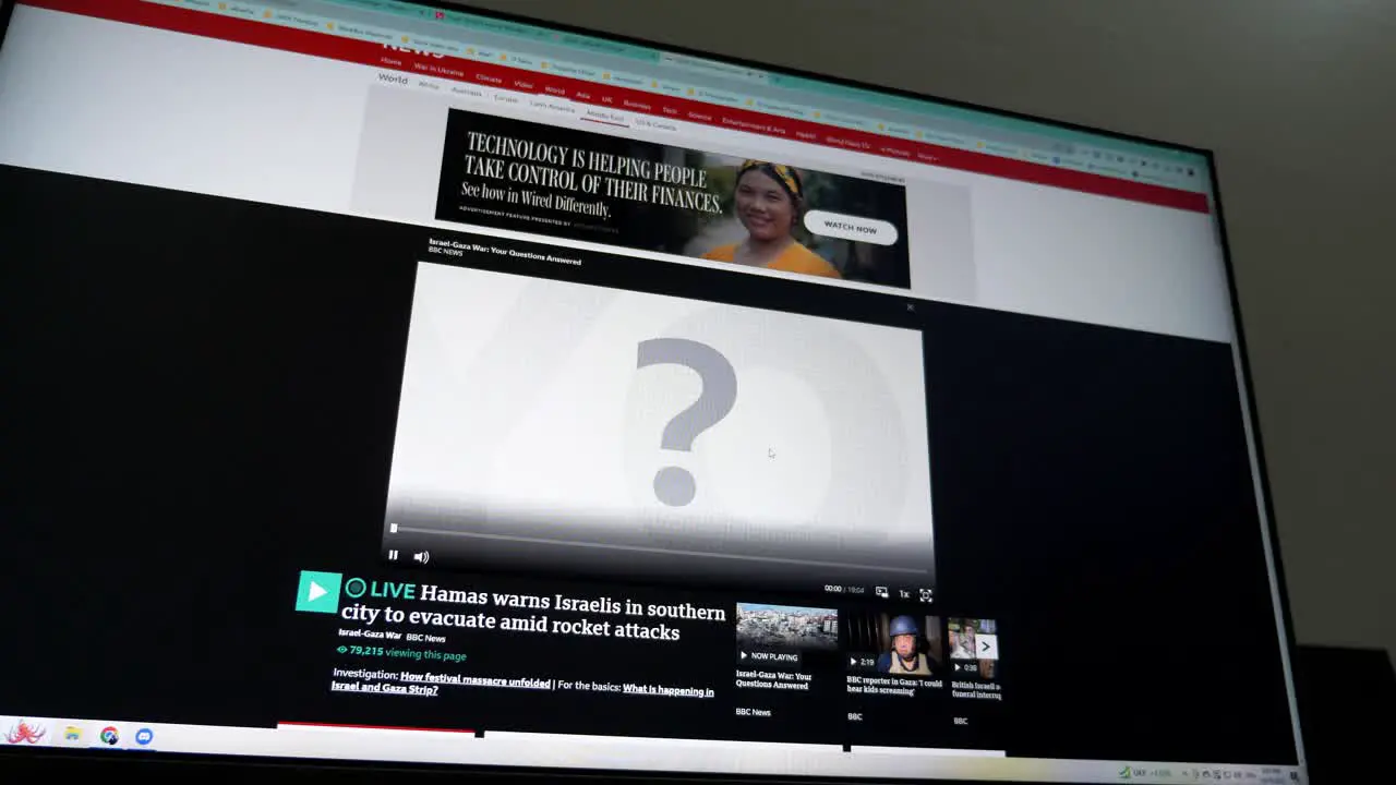 Live telecast on CNN of Hamas warning Israel to evacuate amid rocket attacks on the ongoing conflict in the Middle East