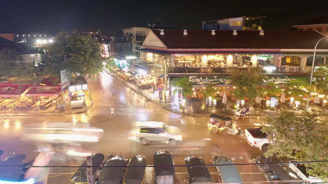 Long Exposure Wide Timelapse of the Entrance to Pub Street at Night